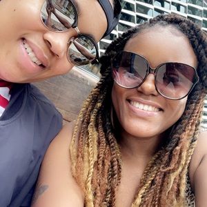 Meet your Posher, April